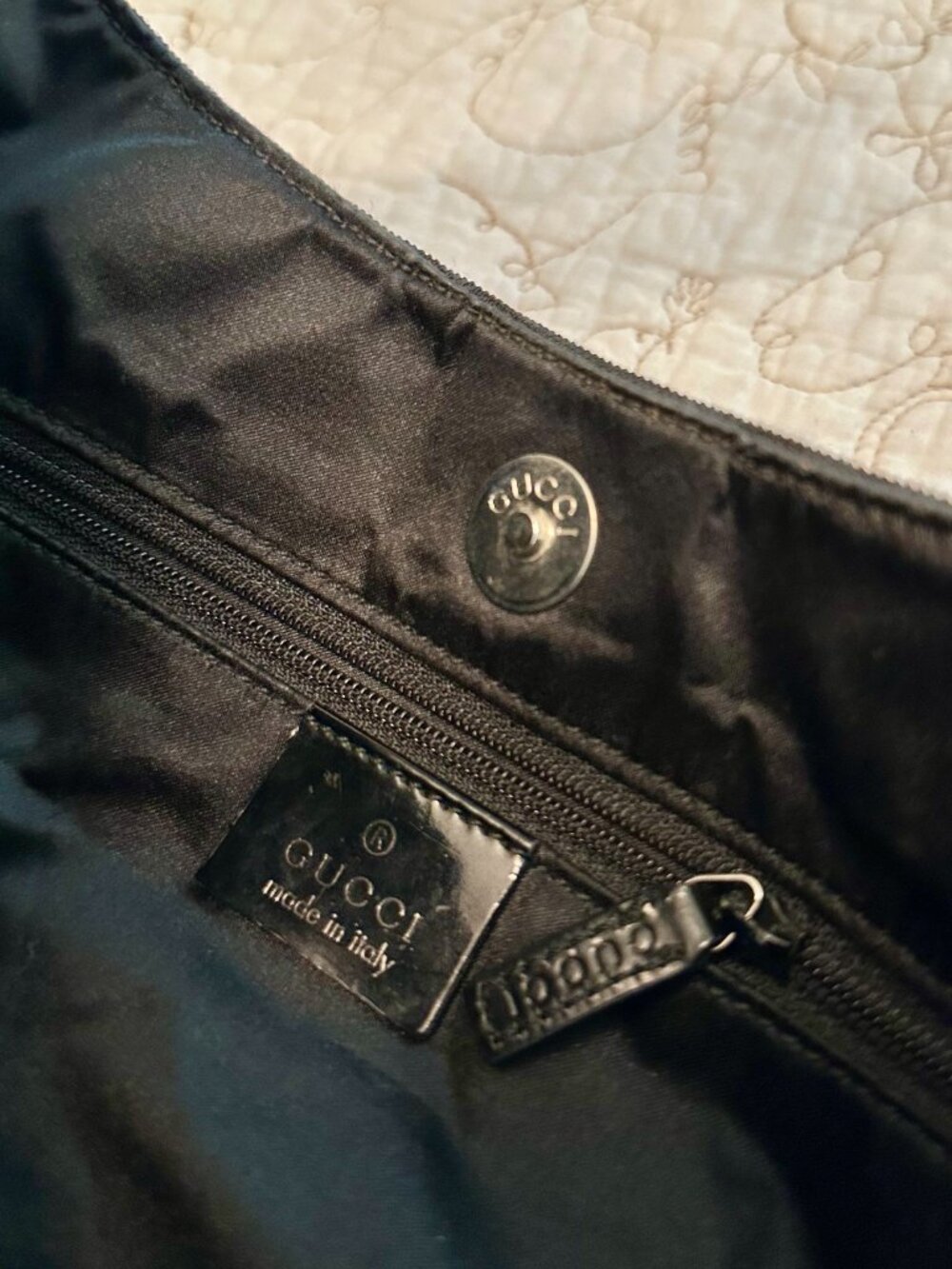 Vintage Y2K Gucci Black Shoulder Bag w/Silver Handle - Picture 12 of 16